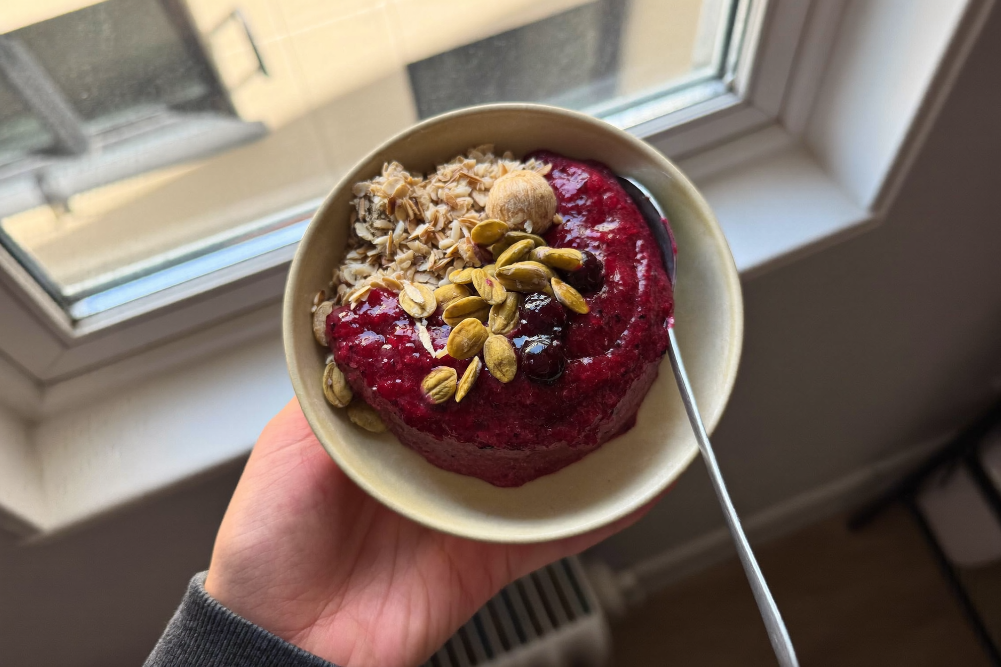 Smoothie bowl fruits rouges et avoine — recette anti-cholestérol